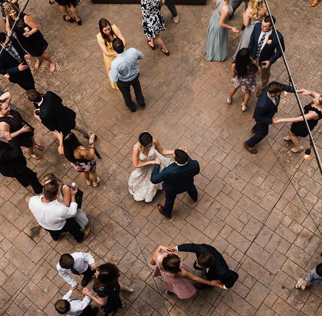 When your wedding venue has a deck overlooking the ceremony/dance patio. 👀😍