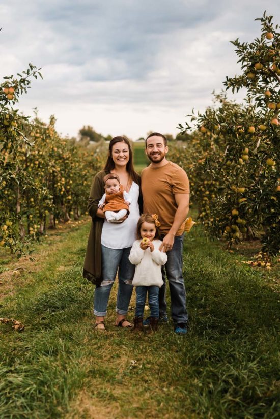 Apple picking at Lynd Fruit Farm » Jenna Rosalie Photography